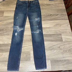 -Hollister -size 1 W25 L30 -blue skinny jeans -ripped - high waisted